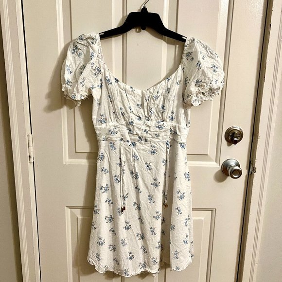 GRACEVINES Women’s Square Neck Smocked Ruffle Mini Dress - Picture 4 of 5